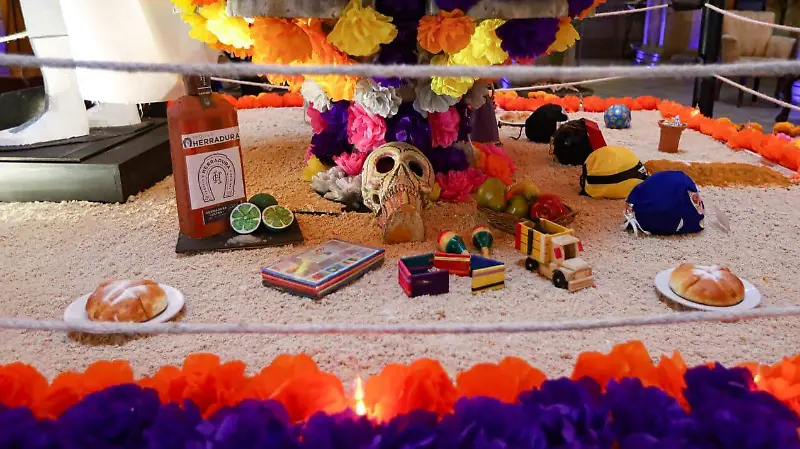 Altar en honor a El Santo Foto Francisco Rodríguez  (6).jpeg